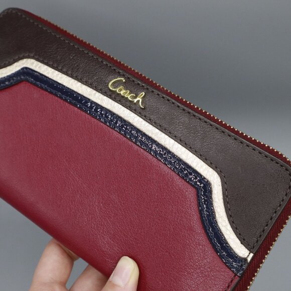Coach Leather Zip Around Wallet Burgundy Classic Retro Timeless Old Money Preppy - Picture 2 of 15
